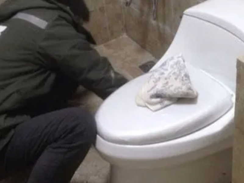 贵阳小河疏通下水道服务电话，贵阳小河区疏通马桶厨房十多分钟到达
